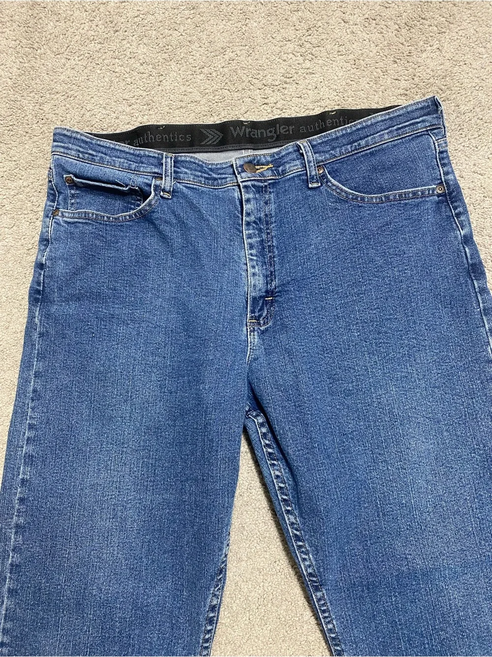 Wrangler Men's Straight Jeans in Blue Denim 36x29 Comfort Flex Waist